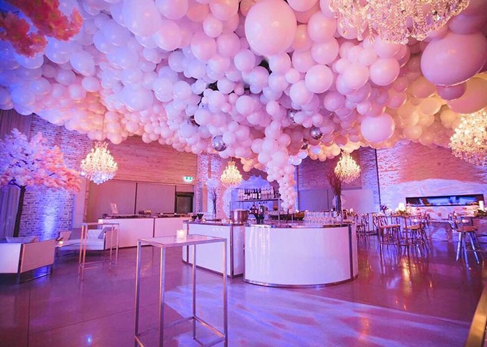 corporate balloon décor